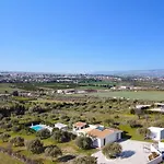 Vila Pinella By *