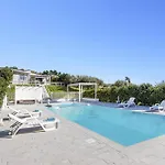 Pinella By Villa