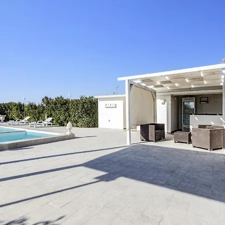 Pinella By