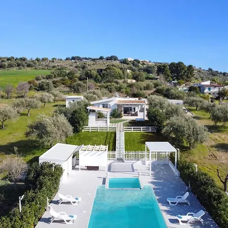 Pinella By Villa